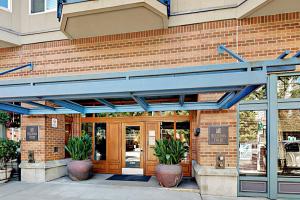 Belltown Condo Unit 733