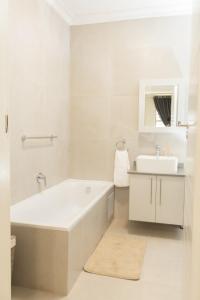 Fumo House Lifestyle Apartments