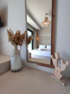 Onar Sarti Luxury Living