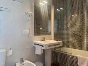 One-Bedroom Apartment with Terrace room in Aparthotel Villa Cabicastro