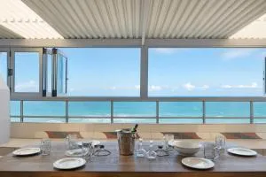 Petfriendly, Umdloti Beachfront Escape - La Mercy