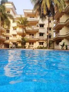 Seacoast Retreat- Lovely 2 BHK apartment with pool - 卡乌罗西姆