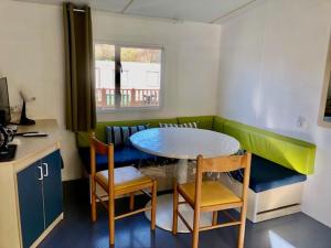 Campings Mobil Home - 4 personnes : photos des chambres