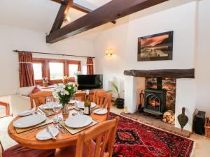 1 Yew Tree Cottages