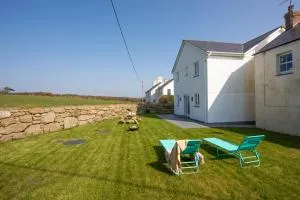 Cynibre - Porthcurno