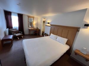 Hotels Kyriad Chantilly Nord ST Maximin Creil : photos des chambres