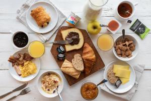 Hotels B&B HOTEL Corbeil-Essonnes : photos des chambres
