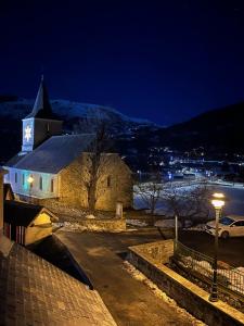 Chalets Chalet / Maison Bourgeoise entierement renovee : Chalet