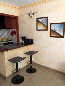 Appartement 2 pièces vue sur la rivière de lAven et le Bois d Amour