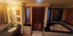 Water Chalet or Premium Tower Seaview Port Dickson , Private Room