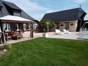 B&B / Chambres d'hotes Pressoir Les CAMPENOTTES : photos des chambres