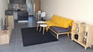 Appartements Jolie studio au calme avec jardin privatif. : photos des chambres