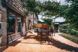 Maisons de vacances Gite du Vallon - Les Fermes Ardechoises : Maison 2 Chambres