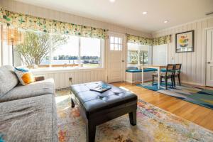 Waterfront Edenton Bay Cottage - Walk to Dtwn