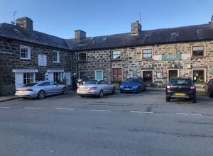 Flat 2 - Y Sgwar Restaurant