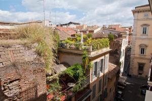 Le Clarisse Pantheon