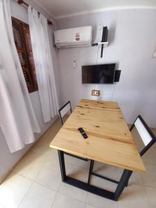 APARTPIEDRAS-Cochera-Desayuno seco