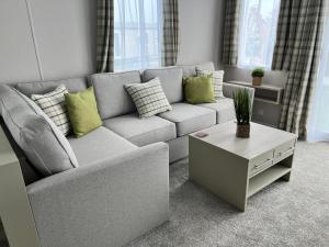 Summer Breeze @ Seven Bays, Padstow