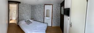 Hotels Hotel de Nantes : Chambre Triple