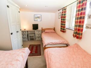 Bwthyn y Dderwen Oak Cottage