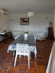 Maisons de vacances Superbe maison entiere villa les pinsons : photos des chambres