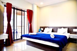 DV INNS FARMVILLA - Besides Strawberry Farms