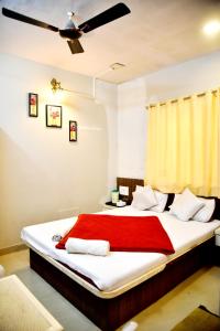 DV INNS FARMVILLA - Besides Strawberry Farms