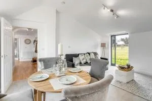 Rural 2-Bed Home Near Snetterton - Larling