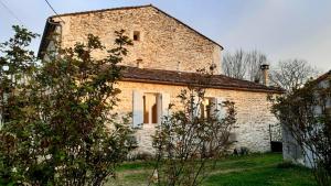 Maisons d'hotes Mas Notre-Dame, Jardin petit paradis, literie haut de gamme : photos des chambres