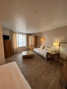 Hotels Hotel Le Vieux Greement : photos des chambres