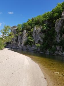 Maisons d'hotes Mas Notre-Dame, Jardin petit paradis, literie haut de gamme : photos des chambres