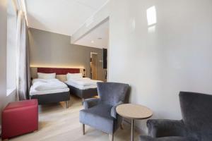 Superior Twin Room - Disability Access room in Bergen Harbour Hotel