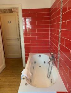 Beautiful HOUSE in Trouville Swimming Pool 12 persons