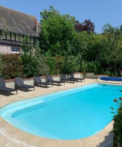 Villas Beautiful HOUSE in Trouville / Swimming Pool 12 persons : photos des chambres