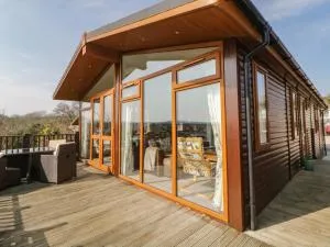 Meadow Lodge - Brixton