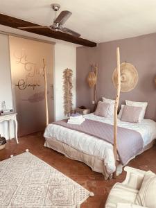 B&B / Chambres d'hotes B&B Temps Suspendu Provence : photos des chambres