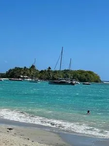 Appartement splendide à proximité de la plage - Bas du Fort