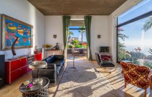 Villa Infinite Place