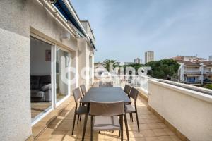Blanco Apartament per 6 persones a 5 minuts de la Platja Gran