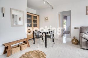 Blanco Apartament per 6 persones a 5 minuts de la Platja Gran