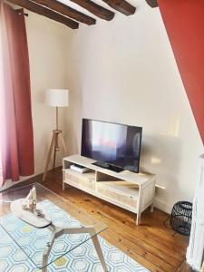 Appartements Appartement hyper centre de St Germain en Laye 4min du RER : photos des chambres