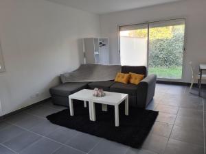 Appartements Grand studio avec jardin au calme : photos des chambres