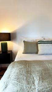 B&B / Chambres d'hotes Le Cigalon : Chambre Double