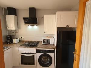 Apartamento bahia park 1a linea " Magic world "