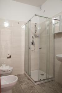 Appartamento con 2 Camere da Letto e Vista Mare