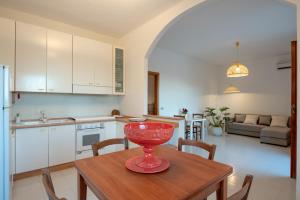 Maria Beach House - 2min walk to the beach - rooftop terrace with sea view