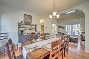 Blue Ridge Mtn Escape Home with Deck and Fire Pit!