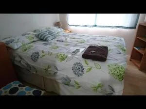 Room in Guest room - Double with shared bathroom sleeps 1-2 located 5 minutes from Heathrow dsbyr - 西德雷顿