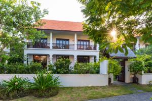 Da Nang Paradise Center My Khe Beach Resort & Spa