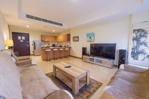 Luxury Escapes - Stylish 1BR - Murad Tower - Close to the Emirates Mall